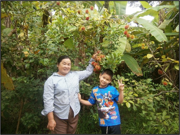 นางพวงเพชร ธรรมอุดหนุน
